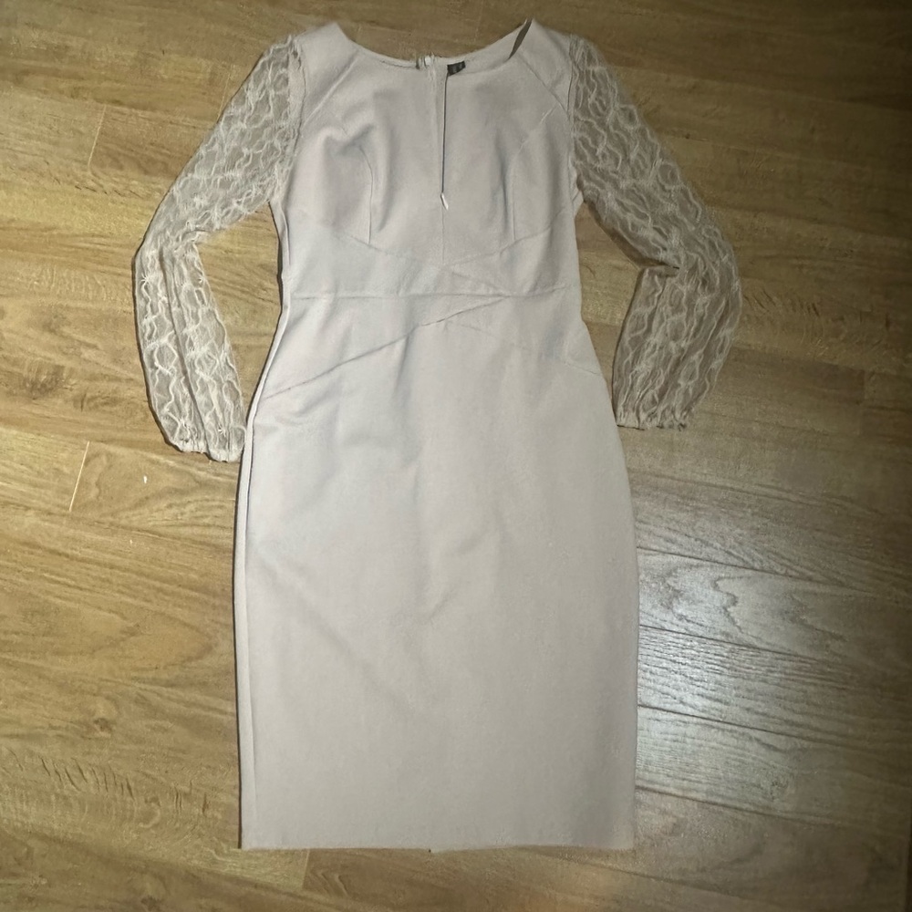Elegant Cream Lace Sleeve Dress